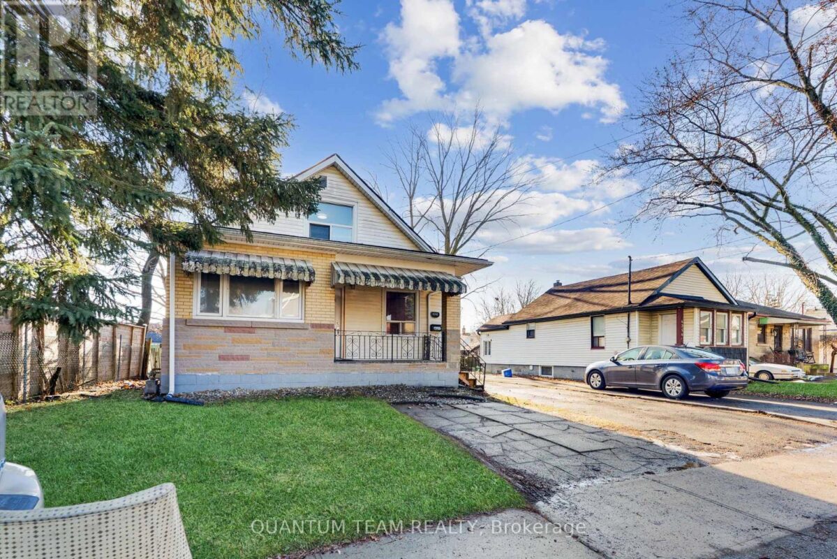 Front view of property